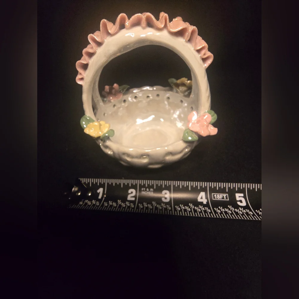 Vintage ceramic basket